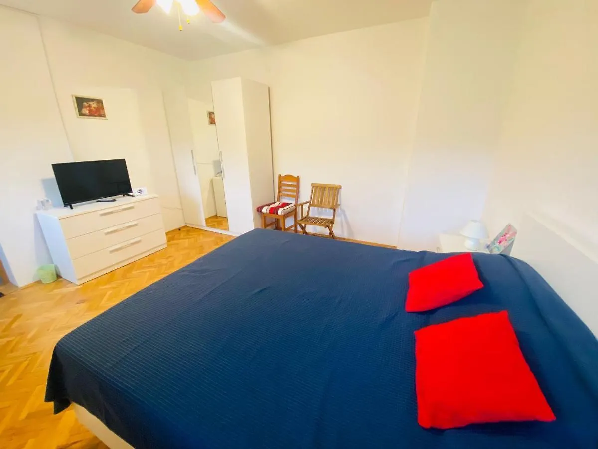 Guest House Nikola Božava Croácia